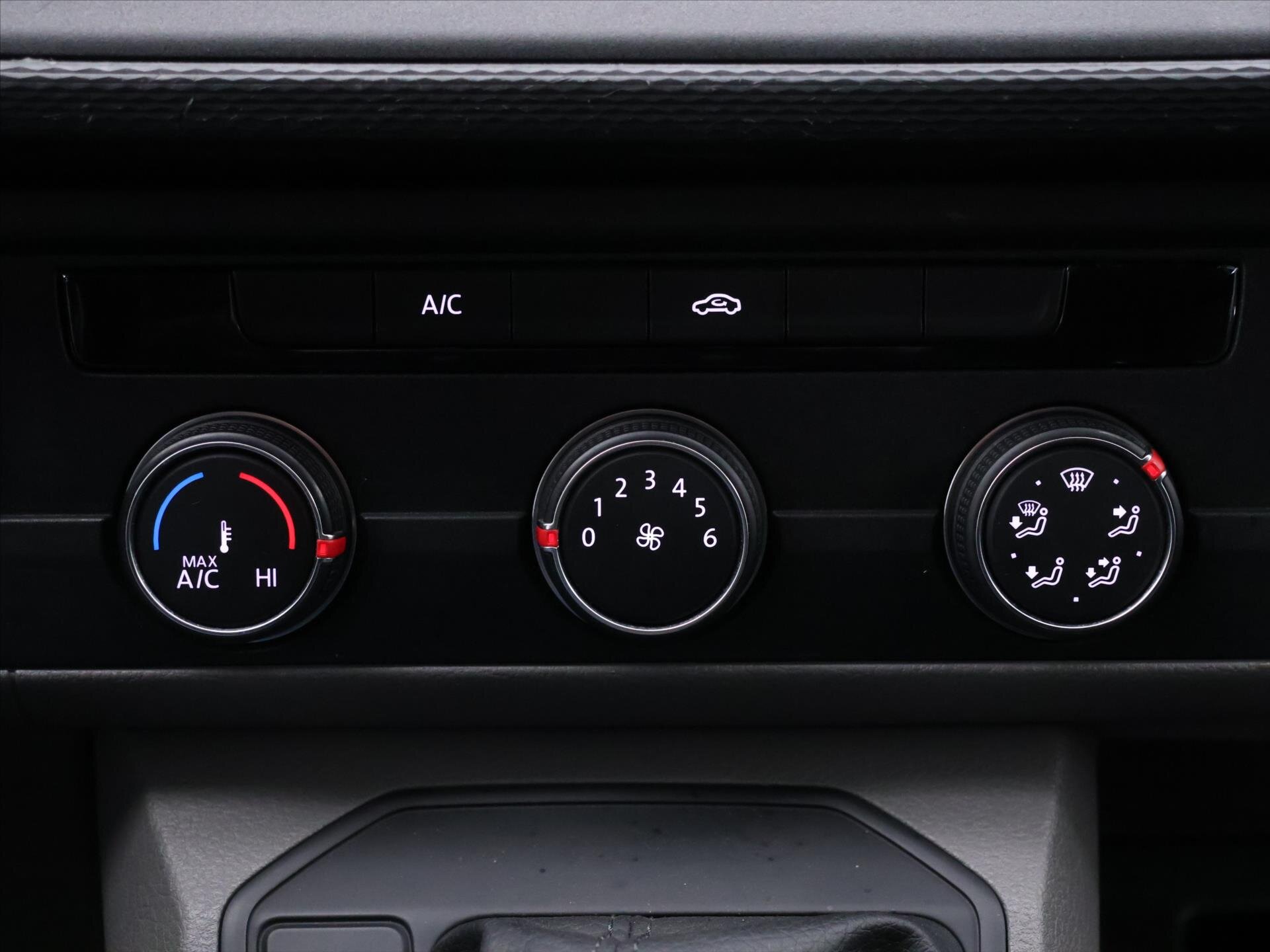 Volkswagen Transporter Skříň 2,0 l 110 kw