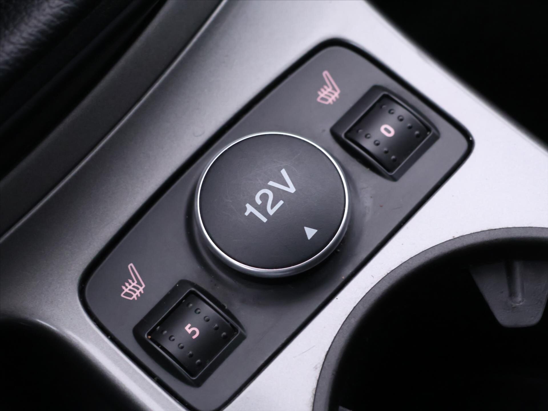 Ford Kuga SUV / Terénní 2,0 l 103 kw