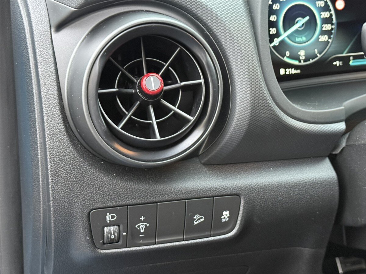 Hyundai Kona SUV 1,6 l 145 kw