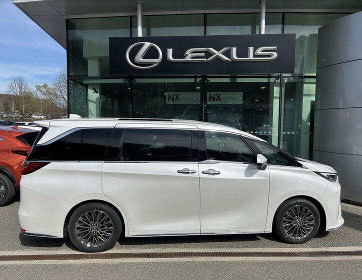 Lexus LM 350h VAN / Minibus 2,5 l 183 kw
