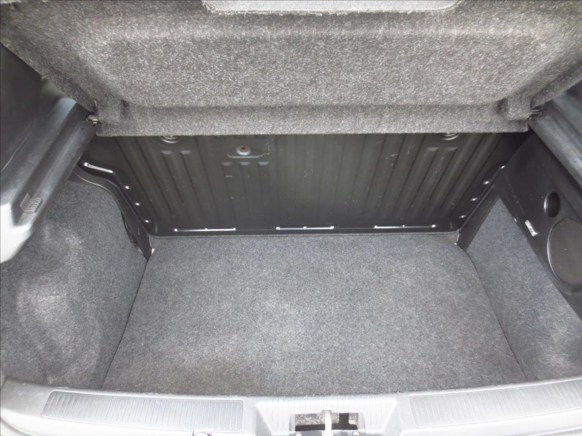 Fiat Grande Punto Hatchback 1,4 l 139 kw