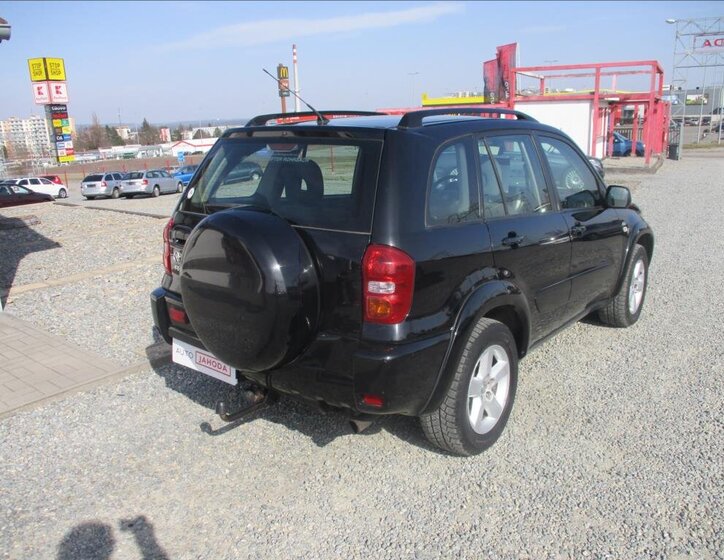 Toyota RAV4 SUV / Terénní 2,0 l 85 kw