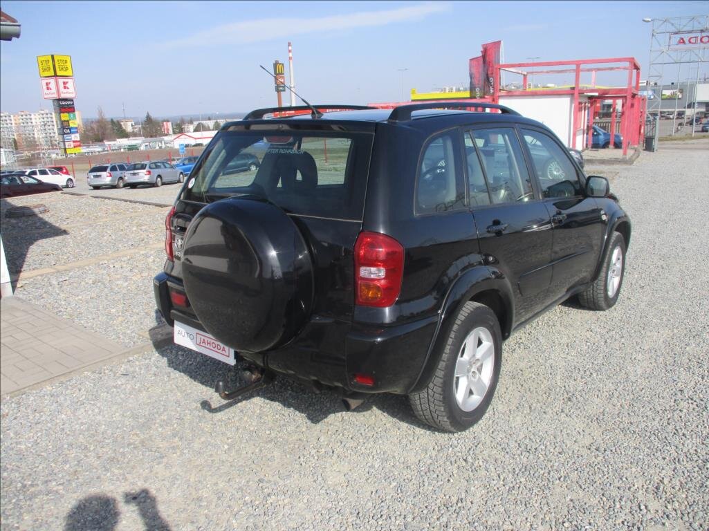 Toyota RAV4 SUV / Terénní 2,0 l 85 kw