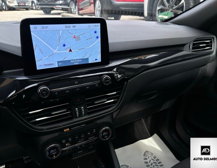 Ford Kuga SUV / Terénní 2,5 l 165 kw