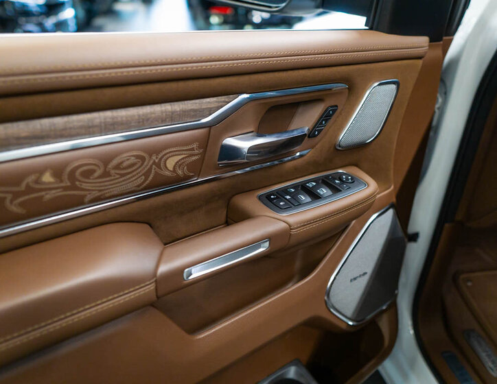 Dodge RAM Pick-up 5,7 l 291 kw