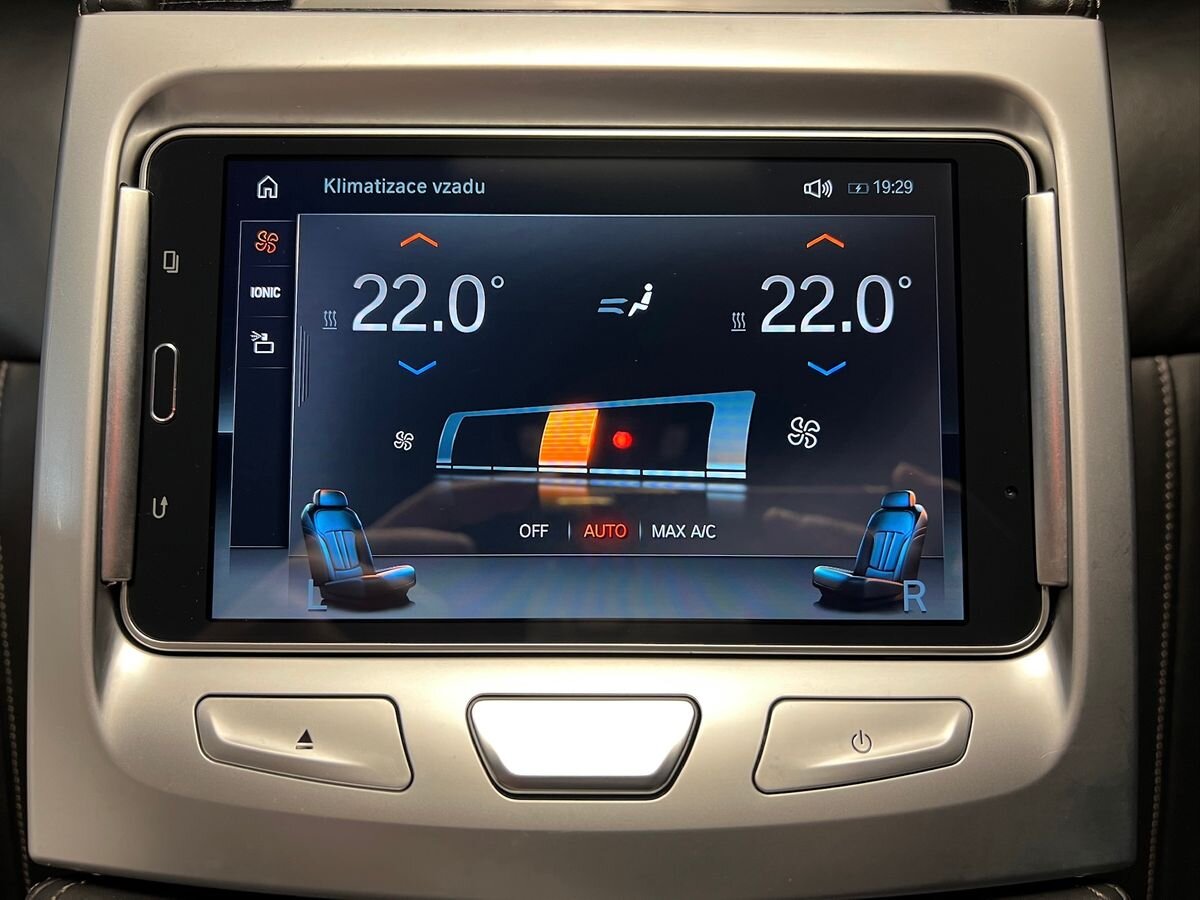 BMW Řada 7 Sedan 3,0 l 294 kw