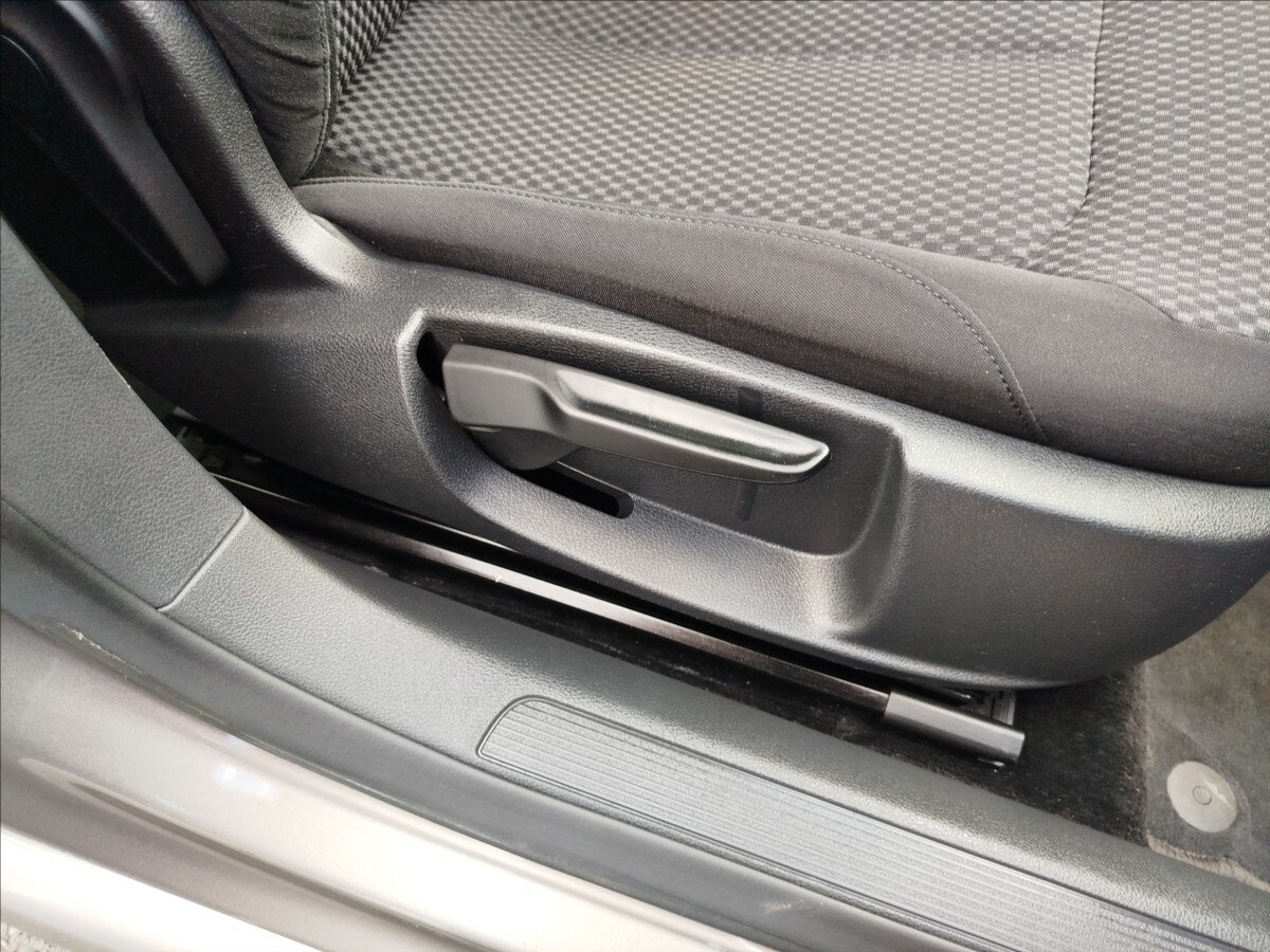 Volkswagen Passat Kombi 2,0 l 103 kw