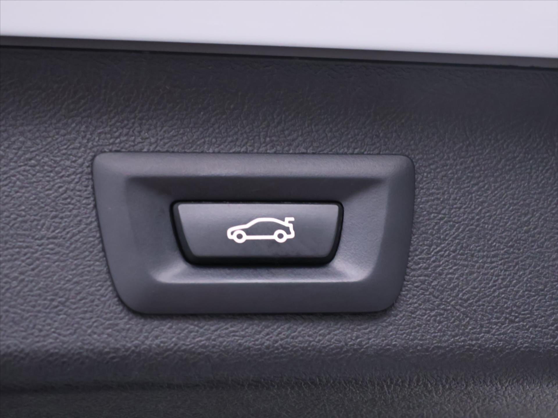 BMW Řada 5 Kombi 2,0 l 170 kw