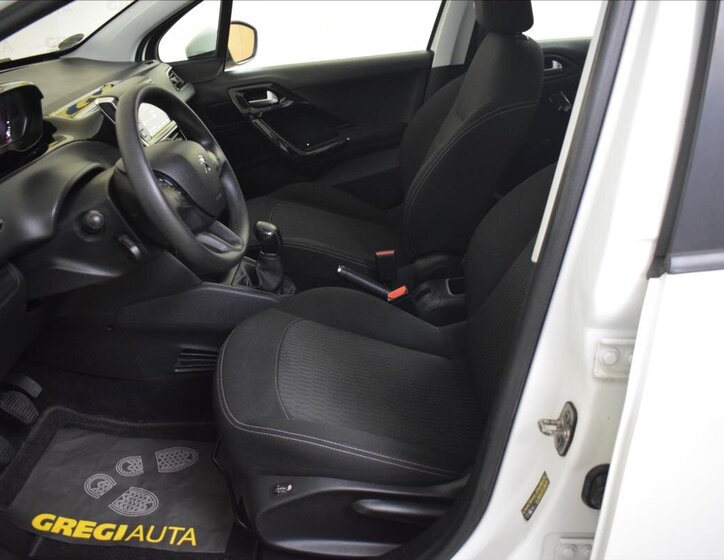 Peugeot 208 Hatchback 1,2 l 60 kw