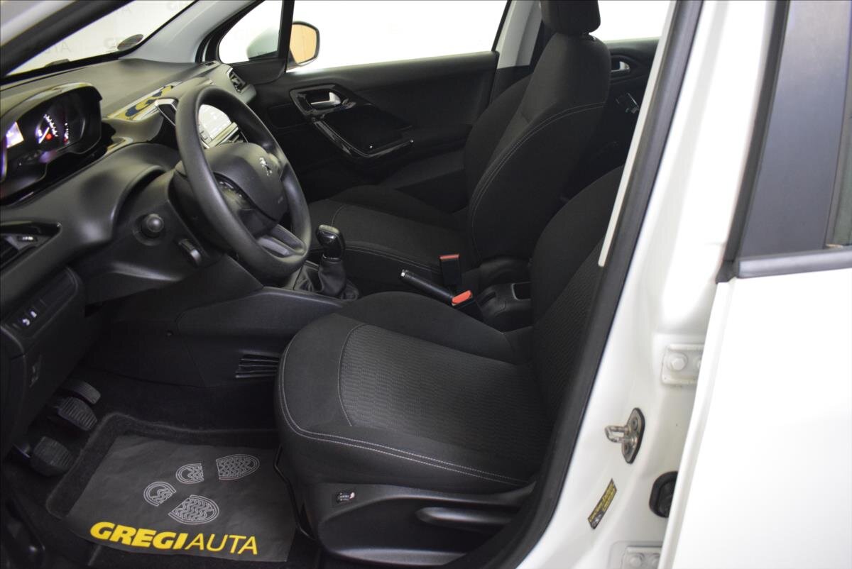 Peugeot 208 Hatchback 1,2 l 60 kw