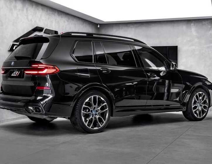BMW X7 5