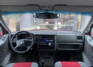 Volkswagen Multivan 11