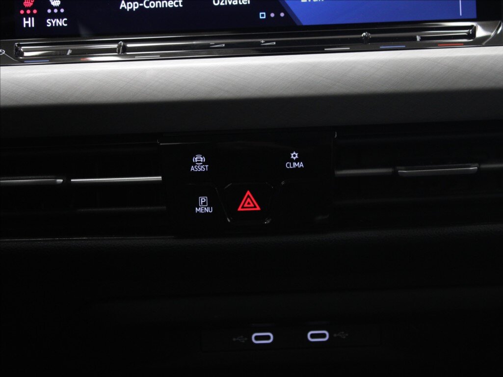 Volkswagen Golf Kombi 999,0 81 kw