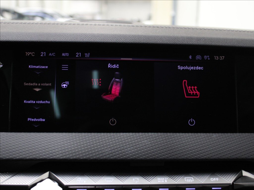 DS Automobiles DS4 SUV / Terénní 1,6 l 165 kw