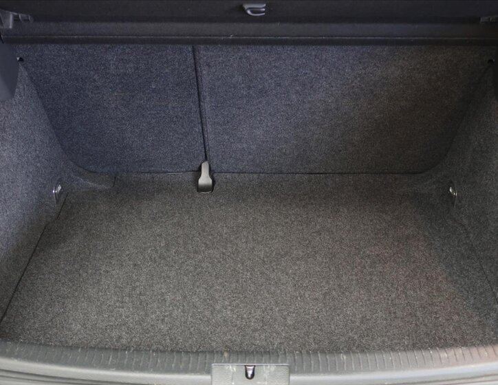 Volkswagen Golf Hatchback 1,4 l 59 kw