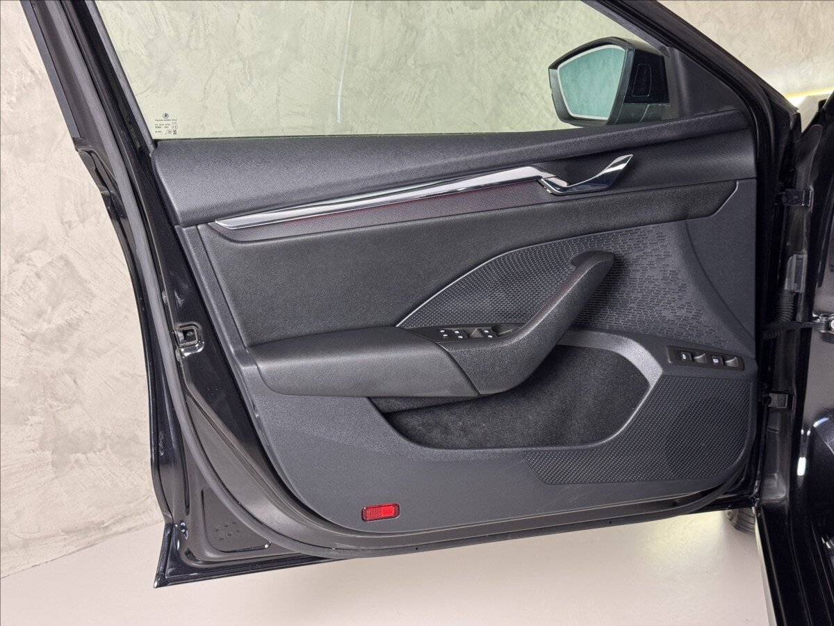 Škoda Octavia Kombi 1,4 l 150 kw