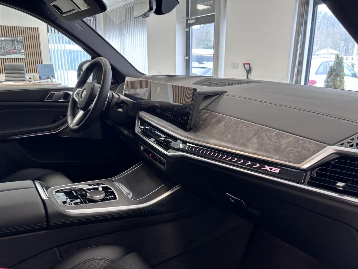 BMW X5 Kombi 3,0 l 210 kw