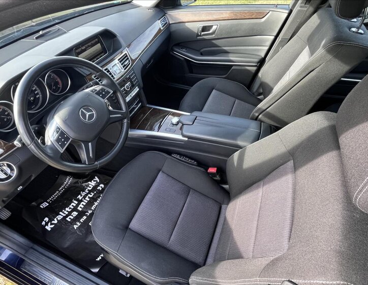Mercedes-Benz Třídy E Kombi 3,0 l 190 kw