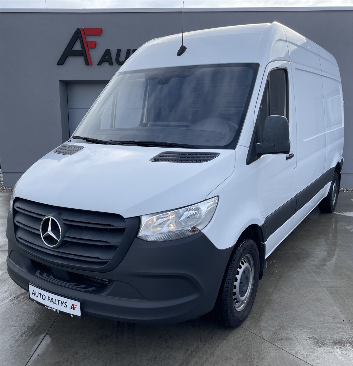 Mercedes-Benz Sprinter Skříň 2,1 l 105 kw