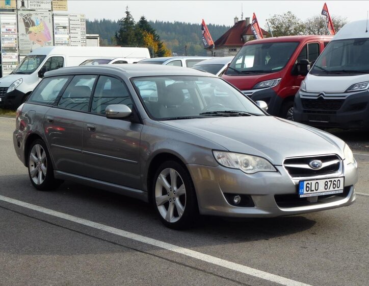 Subaru Legacy Kombi 2,0 l 121 kw