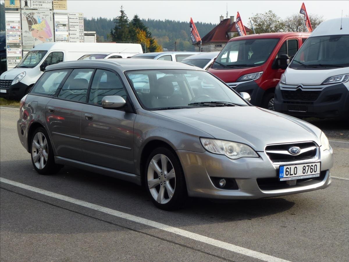 Subaru Legacy Kombi 2,0 l 121 kw