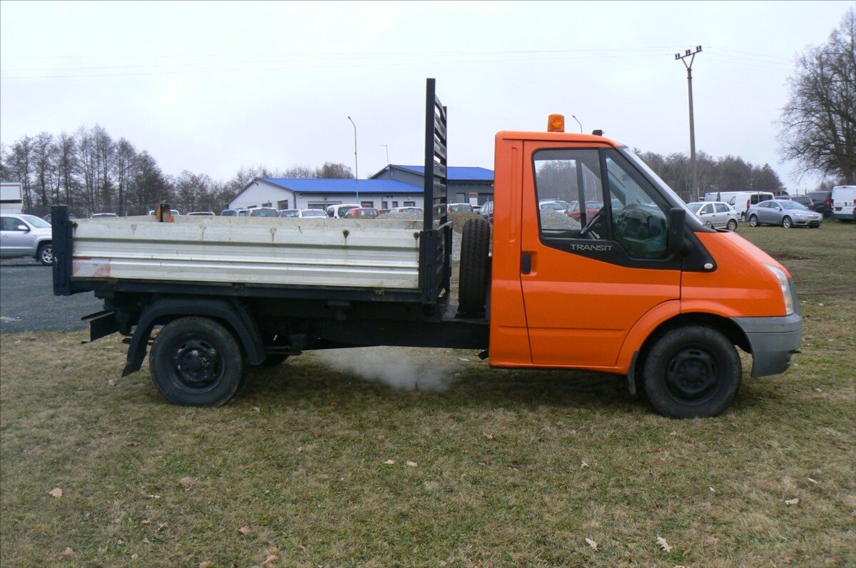 Ford Transit Sklápěč 2,4 l 85 kw