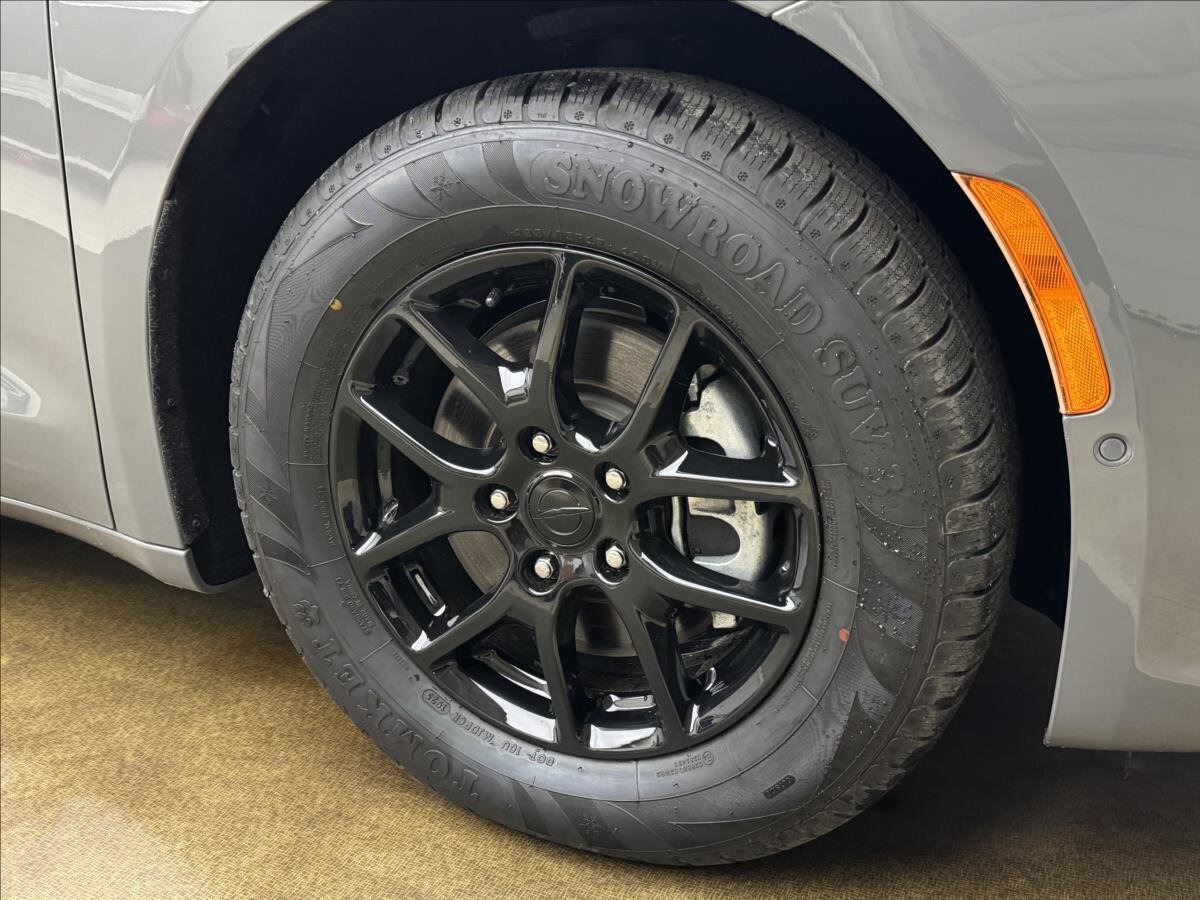 Chrysler Pacifica MPV 3,6 l 214 kw