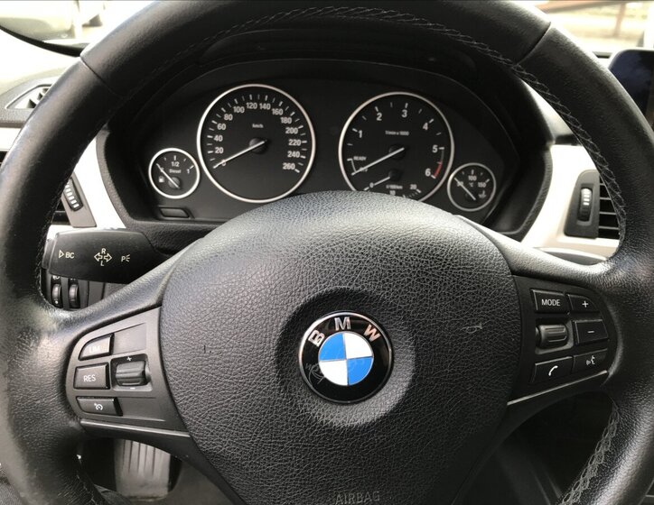 BMW Řada 3 Kombi 2,0 l 110 kw