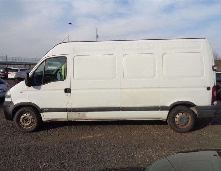 Opel Movano Skříň 2,5 l 88 kw