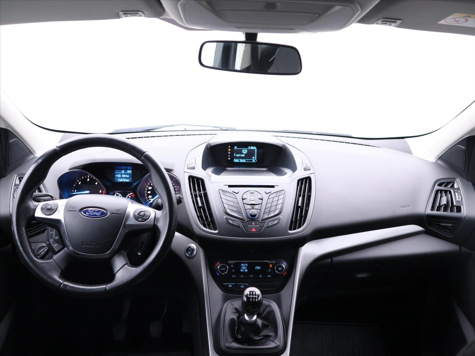 Ford Kuga SUV / Terénní 2,0 l 103 kw