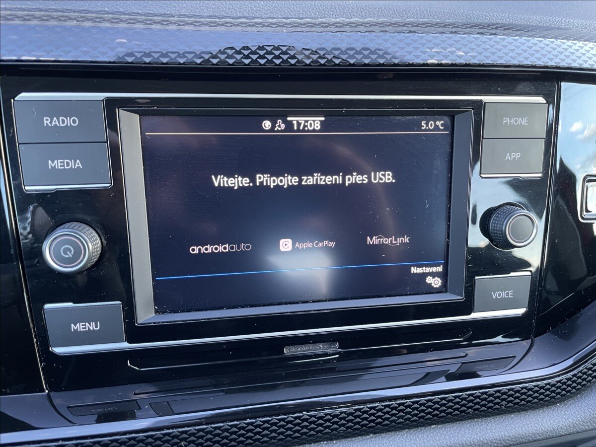 Volkswagen Polo Hatchback 999,0 70 kw