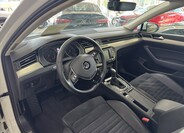 Volkswagen Passat 10