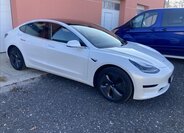 Tesla Model 3 Sedan 0,0 208 kw