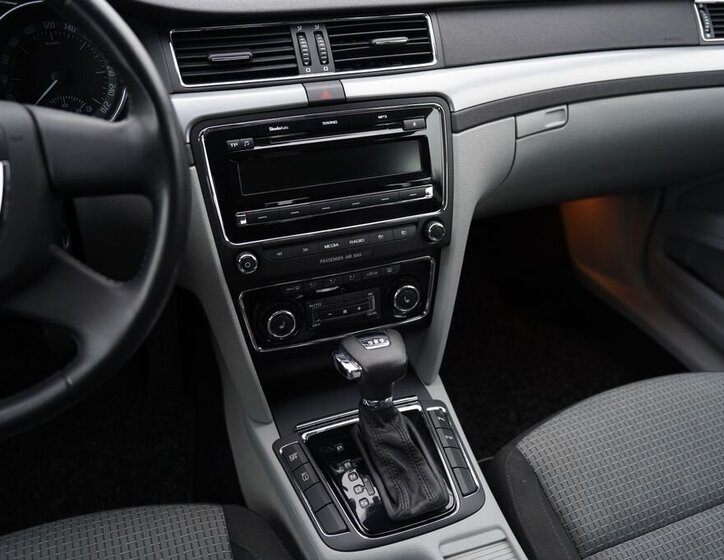 Škoda Superb Sedan 1,8 l 118 kw