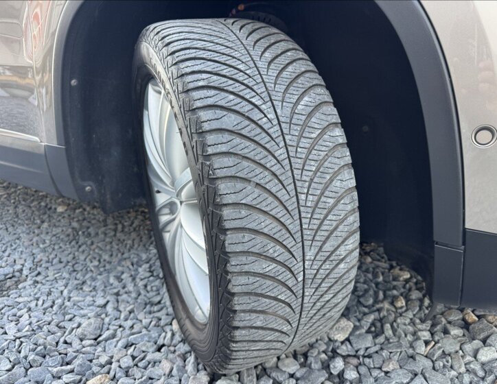 Volkswagen Tiguan SUV / Terénní 2,0 l 81 kw