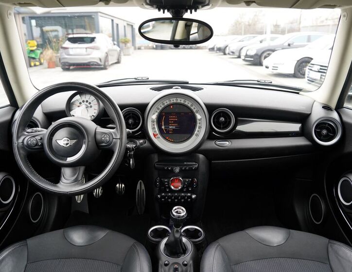Mini Cooper S 22