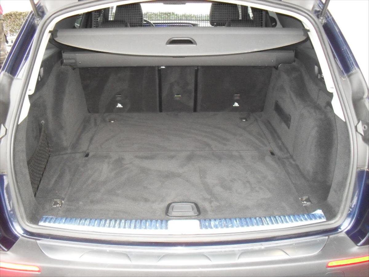 Mercedes-Benz Třídy E Kombi 3,0 l 190 kw