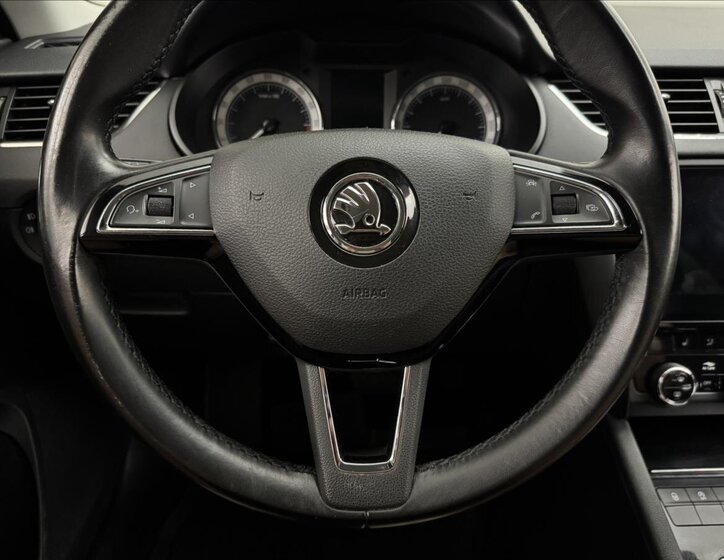 Škoda Octavia 9
