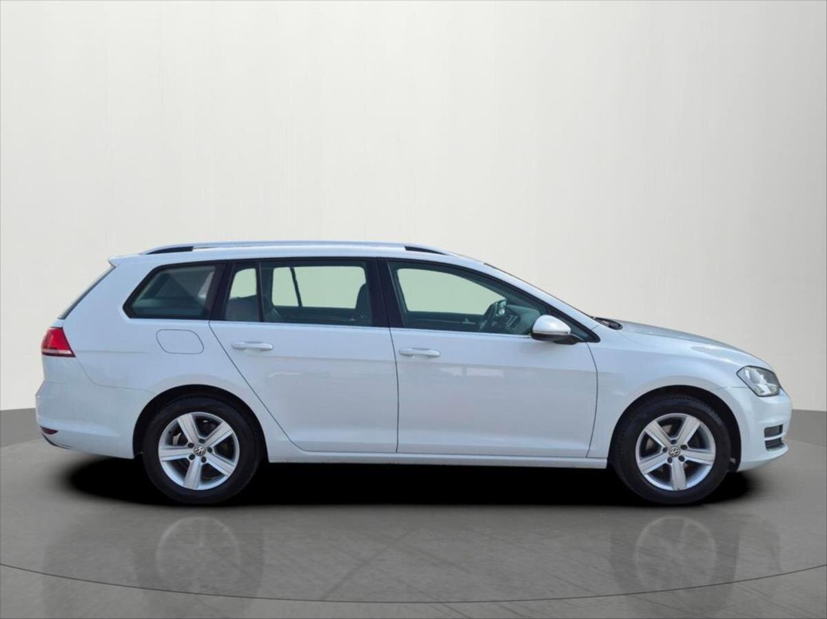 Volkswagen Golf Kombi 1,6 l 77 kw