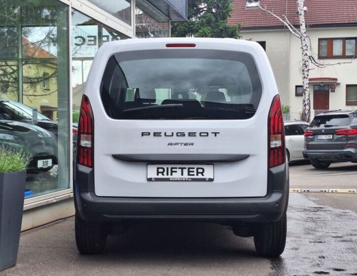 Peugeot Rifter 5