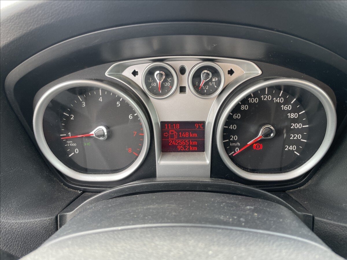 Ford Focus Kombi 1,6 l 74 kw