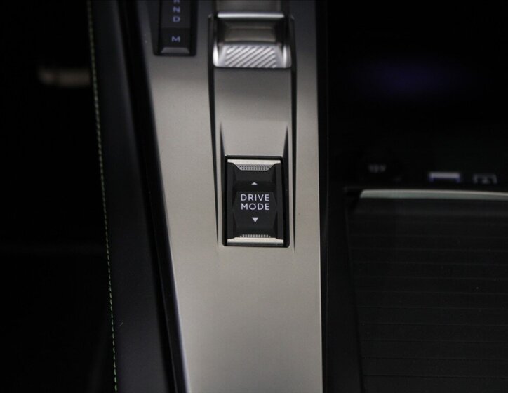 Peugeot 308 Kombi 1,2 l 96 kw