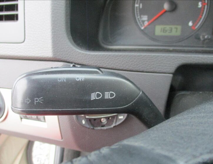 Volkswagen Multivan VAN / Minibus 2,5 l 96 kw