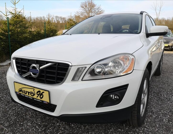 Volvo XC60 Kombi 2,4 l 136 kw