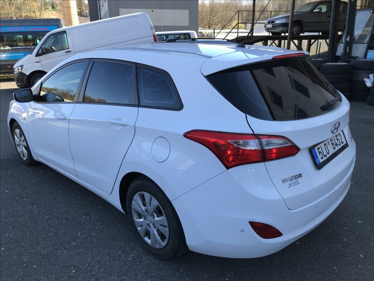 Hyundai i30 Kombi 1,6 l 81 kw
