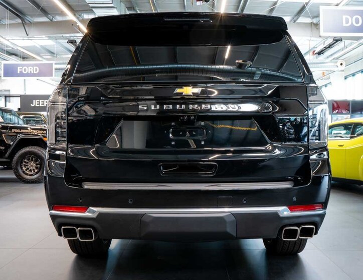 Chevrolet Suburban SUV / Terénní 6,2 l 313 kw