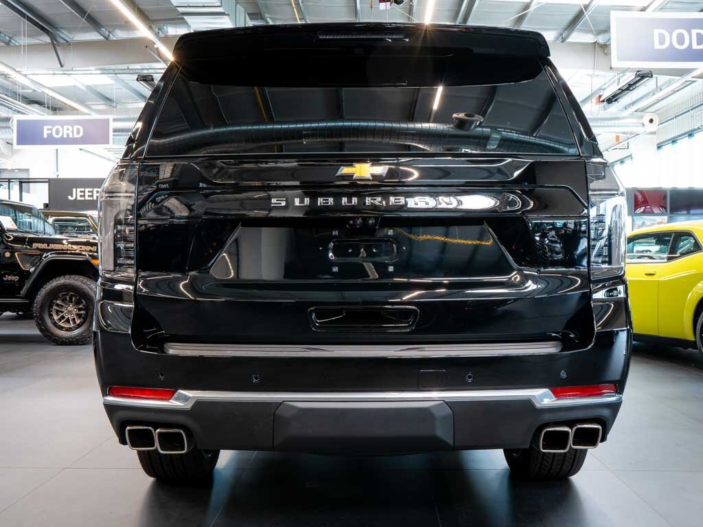 Chevrolet Suburban SUV / Terénní 6,2 l 313 kw