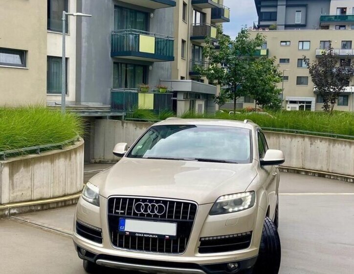 Audi Q7 SUV 0,0 0