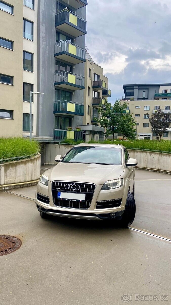 Audi Q7 SUV 0,0 0