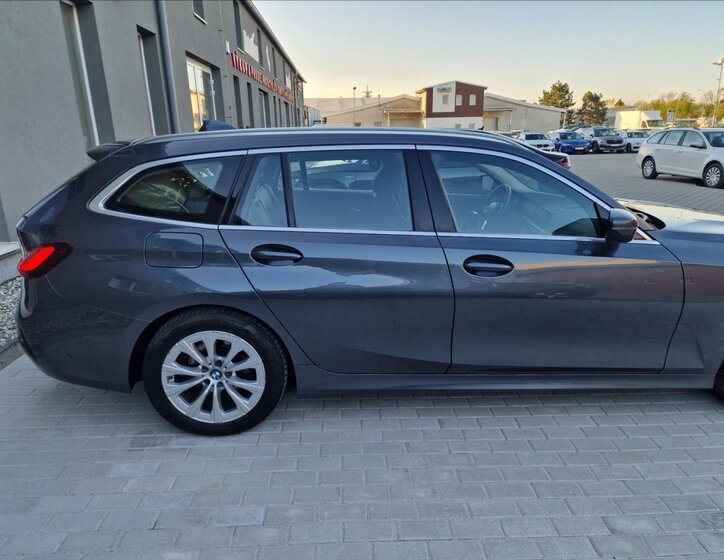 BMW Řada 3 Kombi 2,0 l 110 kw